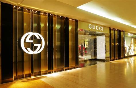 gucci plaza jakarta.